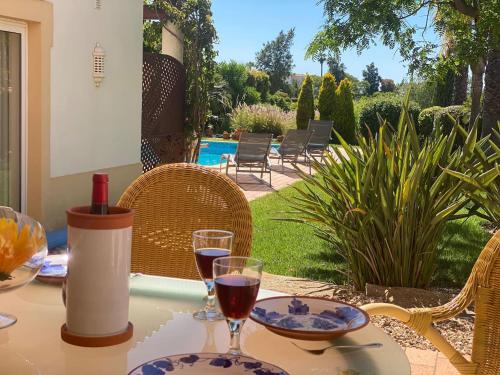 174 Gramacho - Immaculately Presented Villa in Estombar