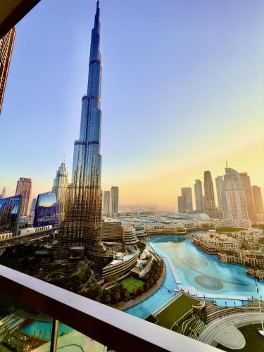 Full Burj Khalifa and Fountains Views, Dubaj
