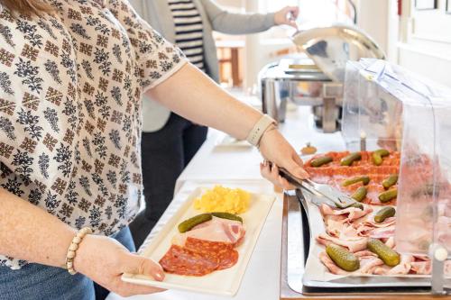 อาหารและเครื่องดื่ม, โรงแรมมูตง บล็อง (Mouton Blanc Hotel) in มง แซงต์ มิเชล