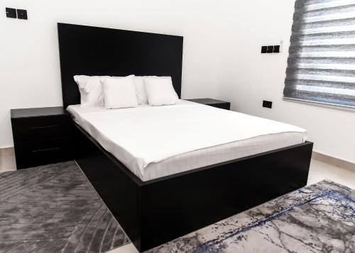 The Kottage Studio Apartment A - Tap to explore photos