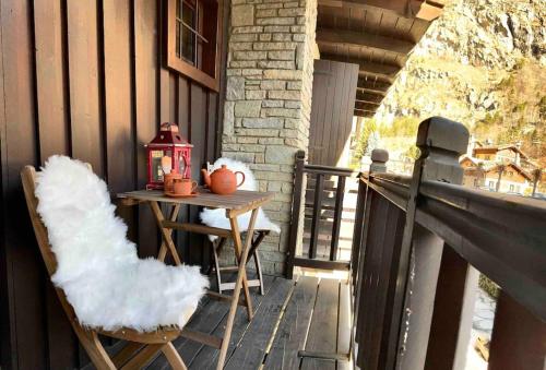 Courmayeur 2BR 2BA Terrace, Amazing View & Parking in 拉薩克斯