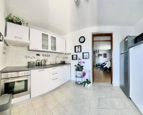 Lovely Apartment Marina Blue in ซคระซิซี