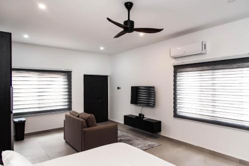 The Kottage Studio Apartment D - Tap to explore photos