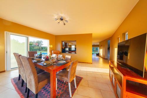 Villa Bliss by Algarve Vacation in Estombar