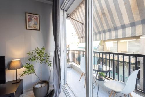 Comfy Stay at Georges BnB in Chalkida Center