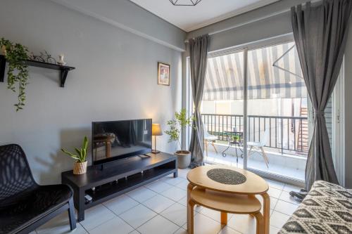 Comfy Stay at Georges BnB in Chalkida Center