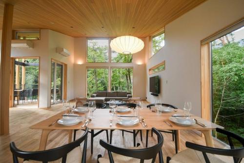 KOYYA - Newly built Japandi style luxury chalet