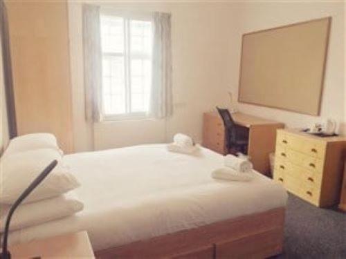 Double room, private bathroom