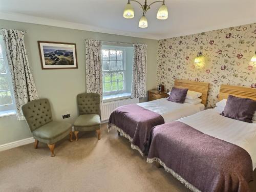 2 twin beds