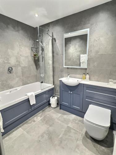 Three Shires Inn - image 11