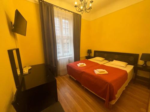 Double Room image 8