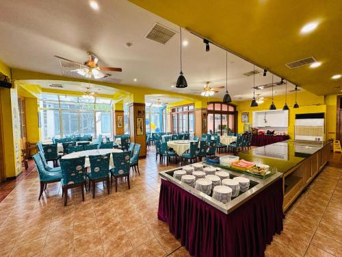 Restaurant, GD Hotel in Xinshi District