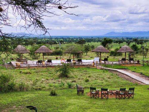 Swimming pool, Africa Safari Serengeti Ikoma Camping in Serengeti