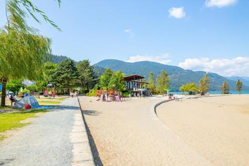 Echo Beach, 2 Bed, Lake View and Walkable to Beach, Harrison Hot Springs (Foto 9)