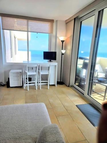 6th Floor Condo with Ocean view steps from Beach in Daytona Beach, USA