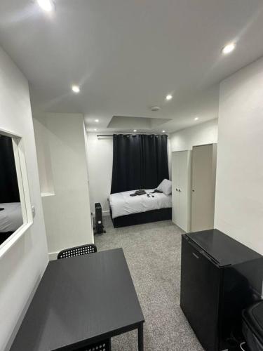 Studio in London City - image 8