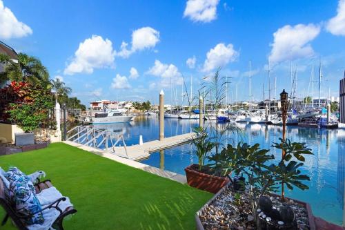 Villa Utopia On The Marina 3 Bed, 3 Bath