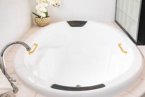 Villa Utopia On The Marina 3 Bed, 3 Bath