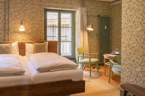 Kultur-Gästehaus Villa Sonnenberg in Lenzburg, Schweiz