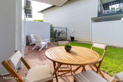 Marina Views Cozy 3br Villa In Tipperary Waters