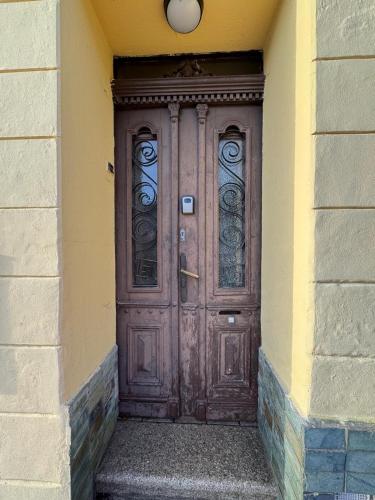 Sleeps 4