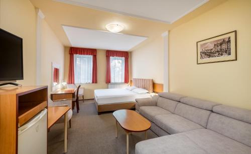 Platan Hotel - image 8