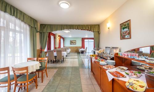 Jedzenie i napoje, Hotel Platan in Debreczyn