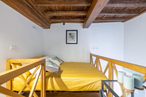 little house in trastevere, Рим