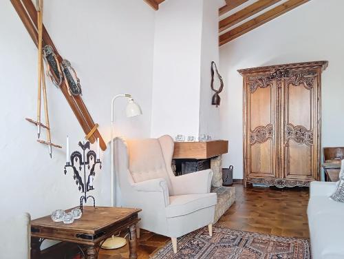 Lichen 8 - image 12