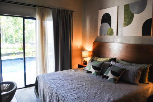 Tulum Swim Up Estudio Selvático