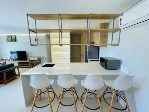 Georgina Business Park (Hotel Hilton) near Restaurante Distrito Industrial