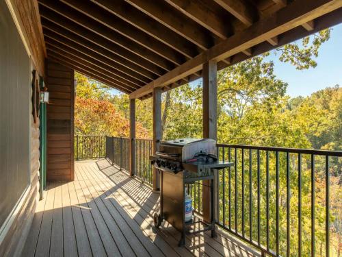 BEST VIEWS LAKE FRONT Waters Edge BEST VIEWS LAKE FRONT Waters Edge