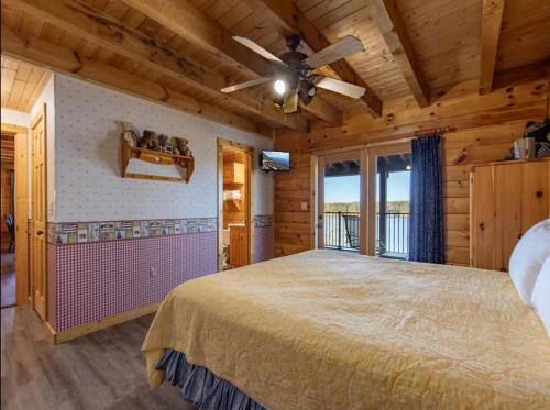 BEST VIEWS LAKE FRONT Waters Edge BEST VIEWS LAKE FRONT Waters Edge