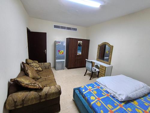 Rooms opposite mega mall in telephone shops roundabout flat no 203 Rooms opposite mega mall in telephone shops roundabout flat no 203