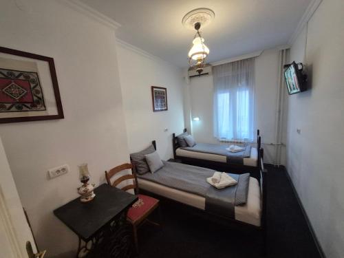 Authentic Belgrade Centre Hostel - image 11
