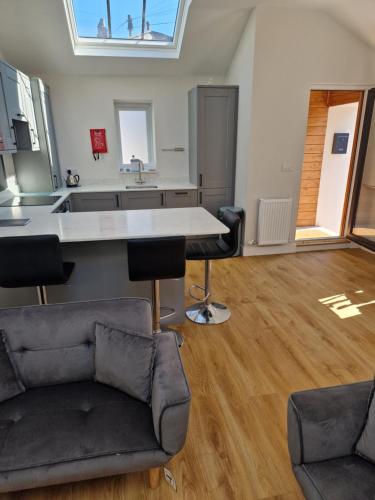 Town Centre Duplex 4 - image 5