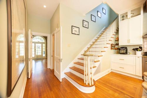 Historic 4br Trinity Park Home Near Duke