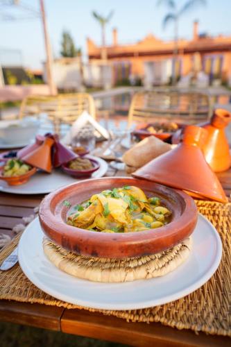 Food and beverages, Whisper in Marrakech