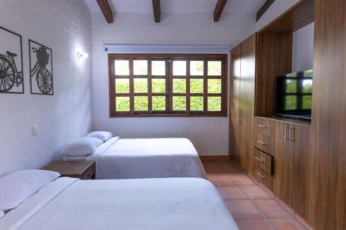 Finca Quindío con Jacuzzi - image 2