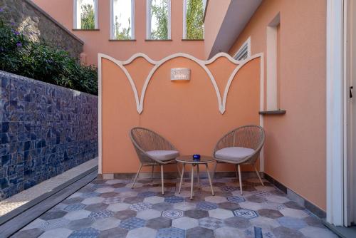 Superior Double Room image 3
