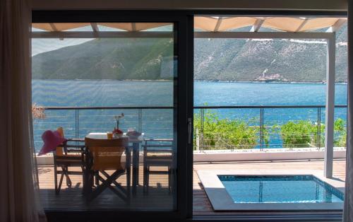 Sappho Boutique Suites - image 11