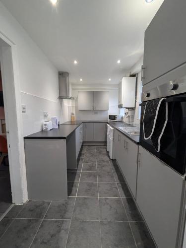 Spacious 3 BDRM with Driveway , Garden, Blyth in Blyth