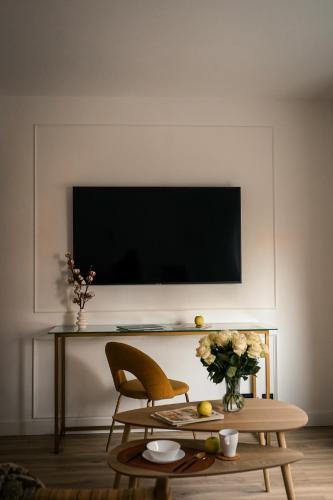 Home Triana 407 3