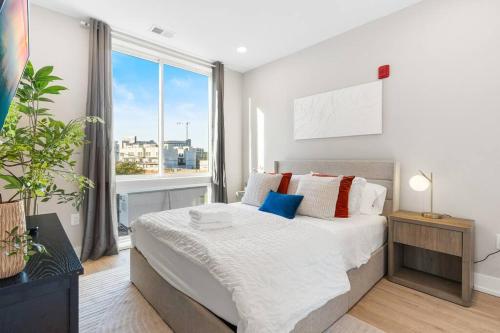 Stunning 1-BD - City Views - Near Fishtown detail