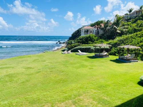 Dawn Beach Club Luxury Apartment in オイスター ポンド