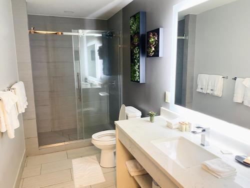 Dawn Beach Club Luxury Apartment in オイスター ポンド