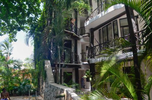 Siesta Fiesta Hotel - 5th Avenue- Adults Only - image 5