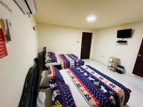 2 double beds