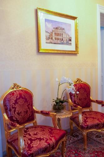 Pension Opera Suites I Self Check In I AC in all rooms, Vienna (photo 10)