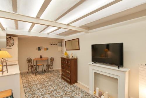 Acogedor apartamento en la Sagrada Familia, Барселона (фото 2)